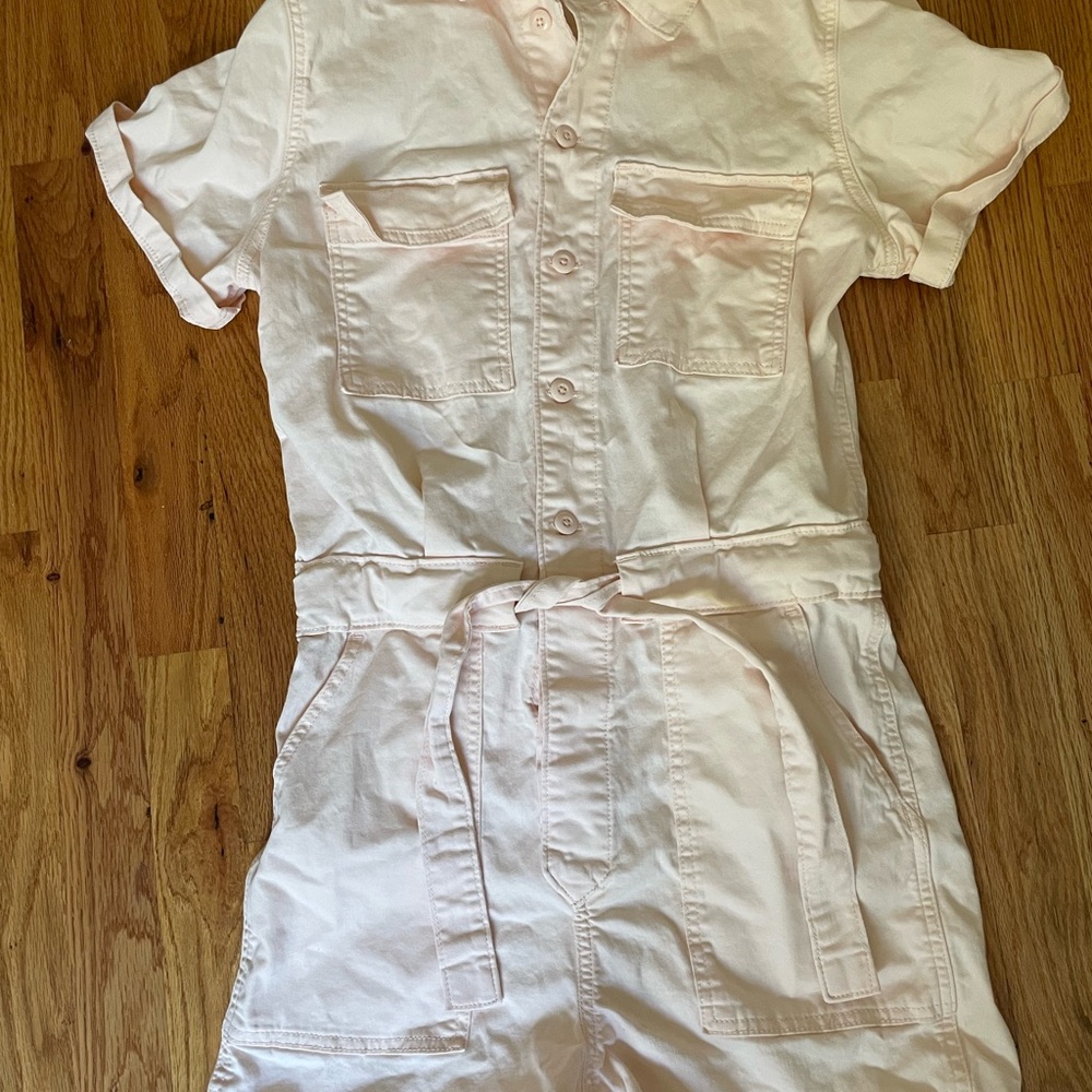 Levi's Soft Pink Collared Shirt